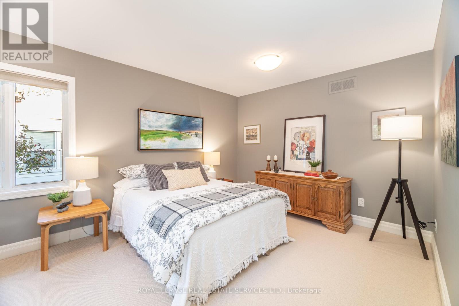 2 Hartfield Court, Toronto, Ontario  M9A 3E3 - Photo 30 - W12528492