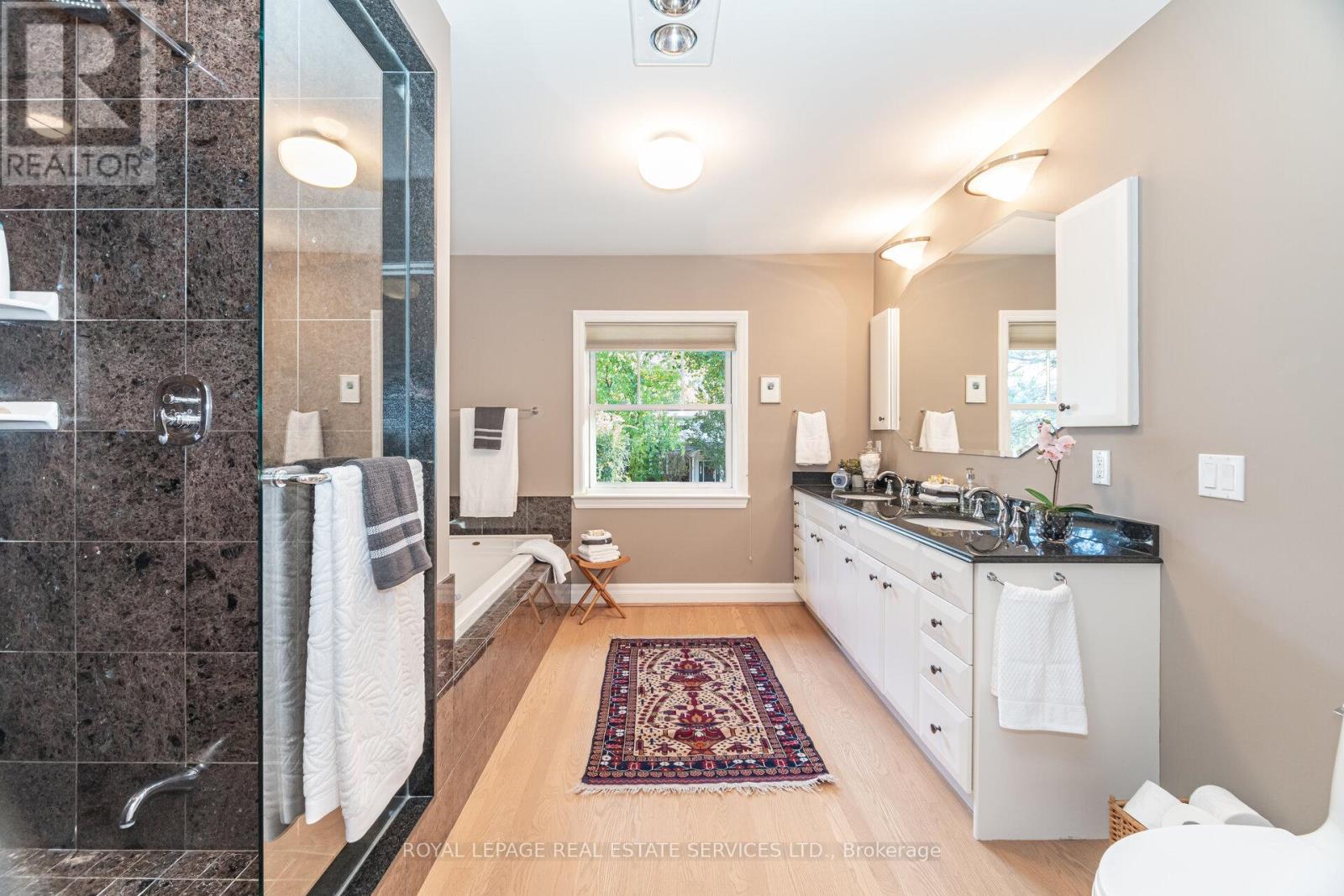 2 Hartfield Court, Toronto, Ontario  M9A 3E3 - Photo 35 - W12528492