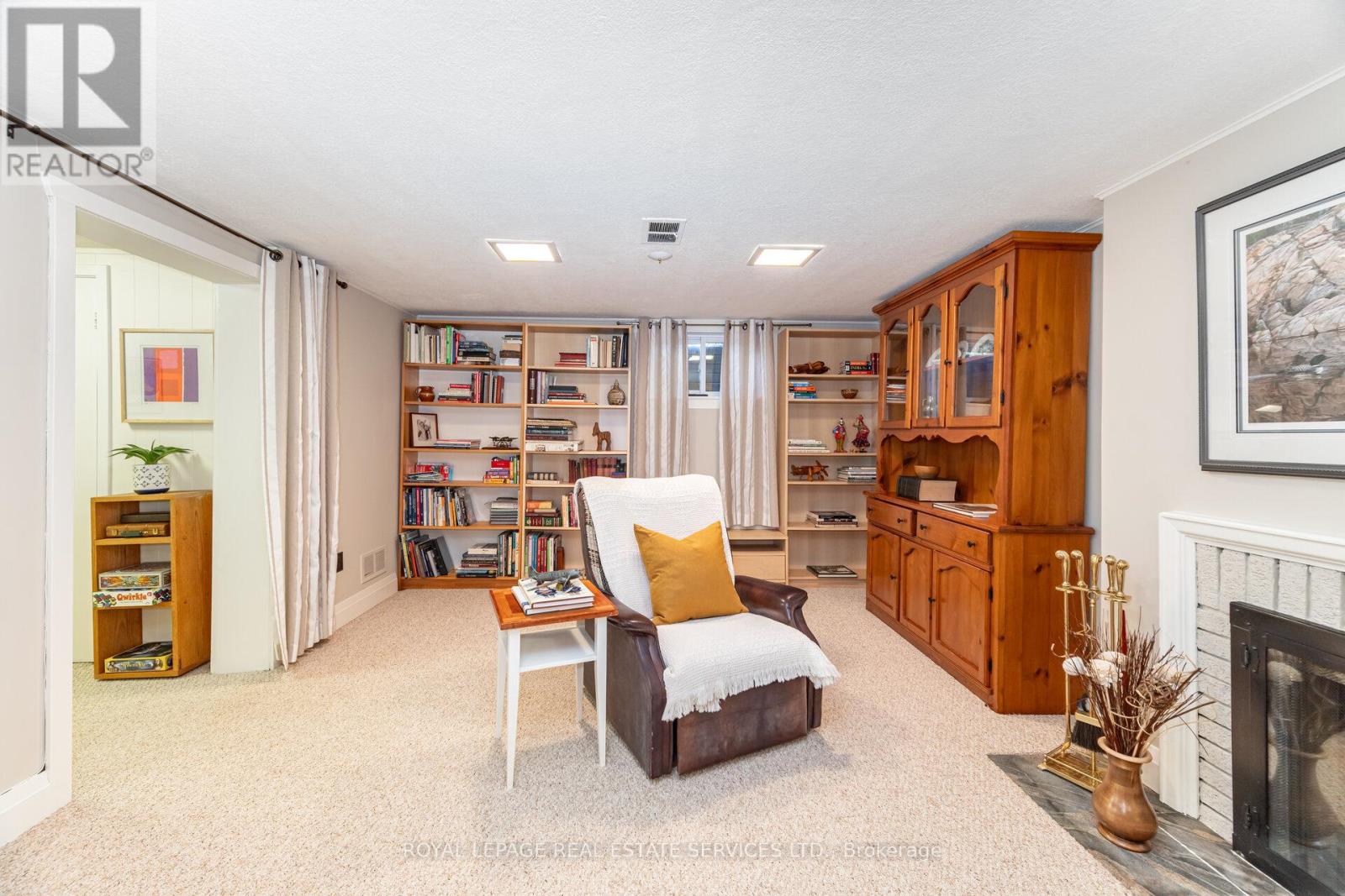 2 Hartfield Court, Toronto, Ontario  M9A 3E3 - Photo 38 - W12528492