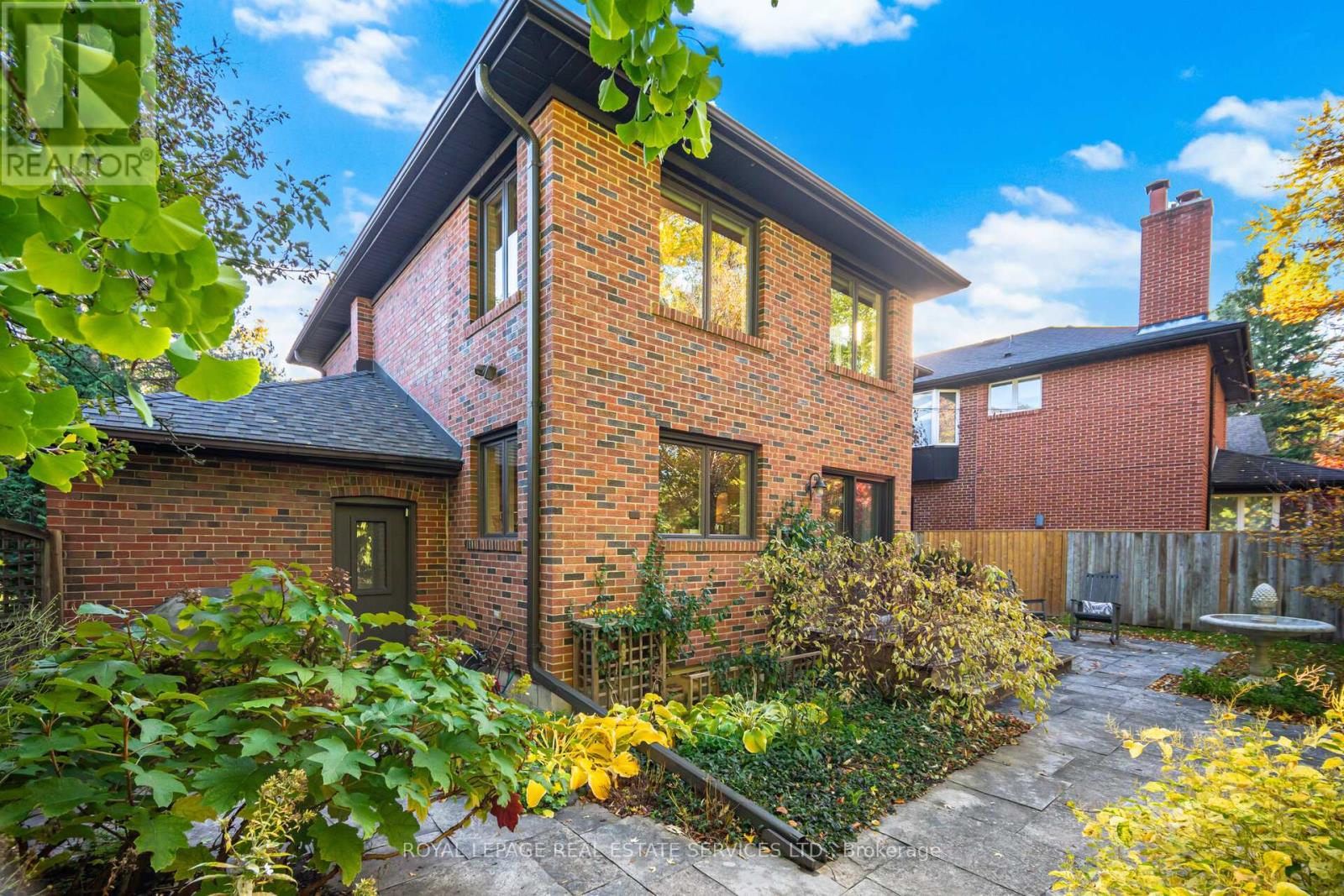 2 Hartfield Court, Toronto, Ontario  M9A 3E3 - Photo 44 - W12528492