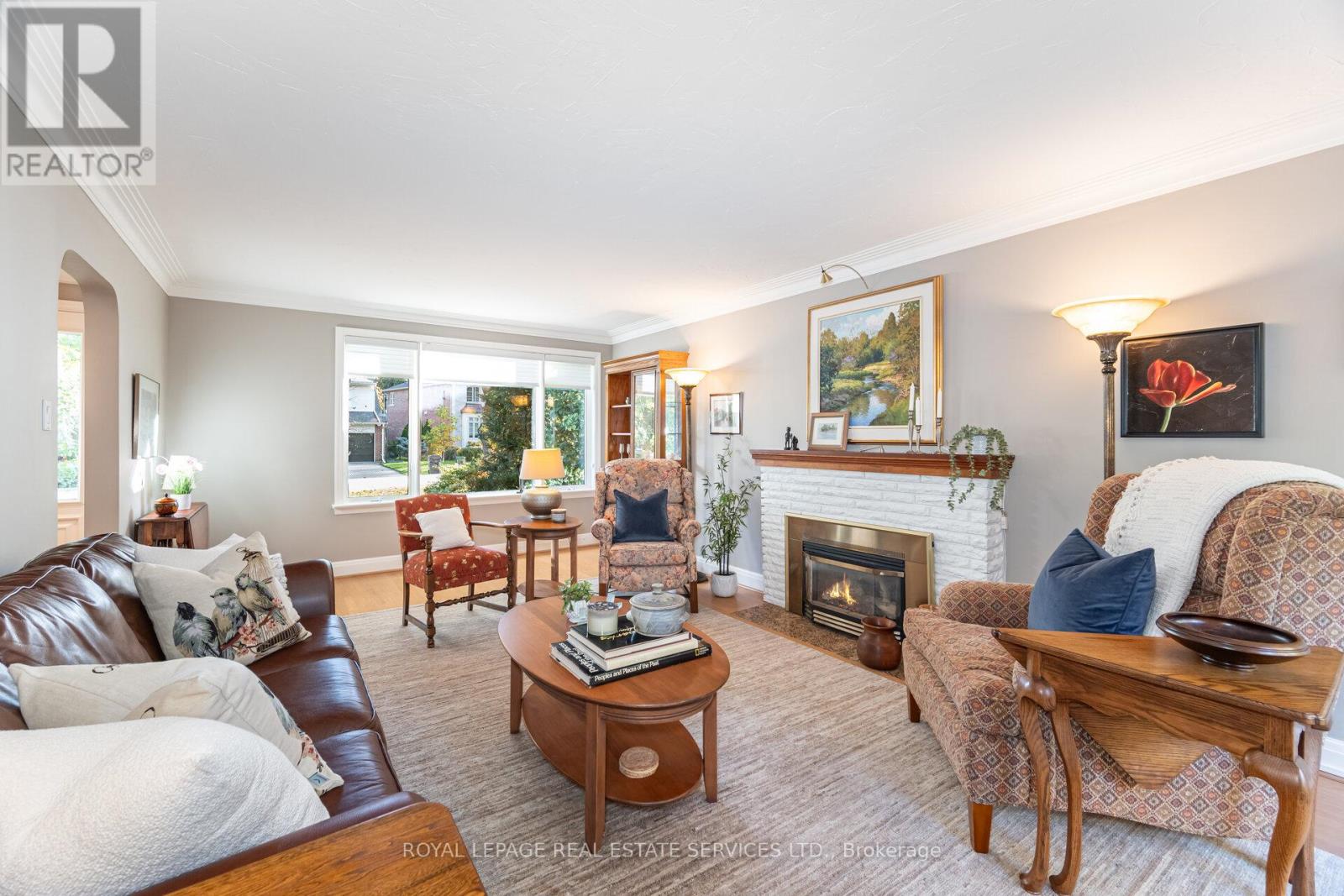 2 Hartfield Court, Toronto, Ontario  M9A 3E3 - Photo 7 - W12528492