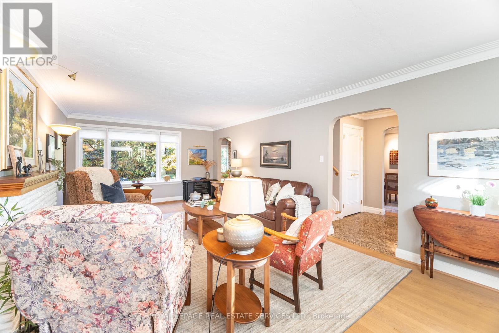 2 Hartfield Court, Toronto, Ontario  M9A 3E3 - Photo 9 - W12528492