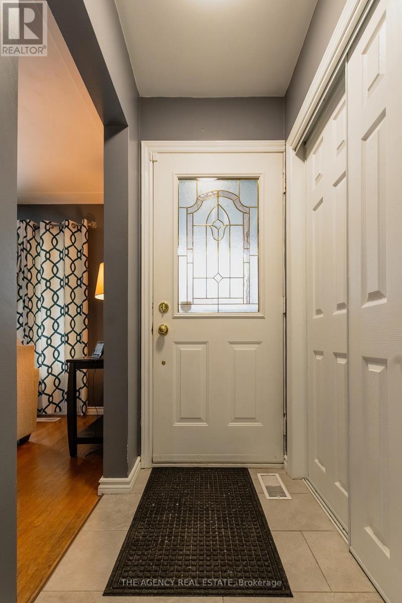 26a Sumner Road, London South, Ontario  N5Z 3Y7 - Photo 6 - X12528696