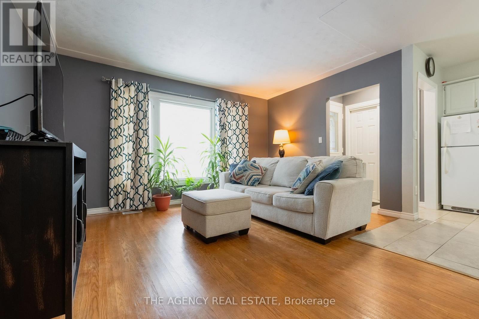 26a Sumner Road, London South, Ontario  N5Z 3Y7 - Photo 7 - X12528696