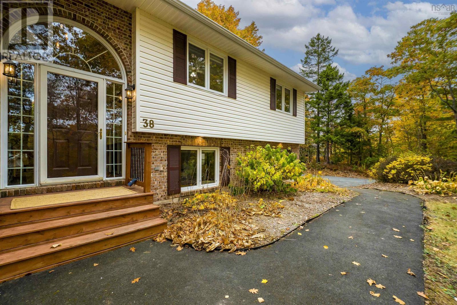 Property at 38 Devonport Avenue image 2