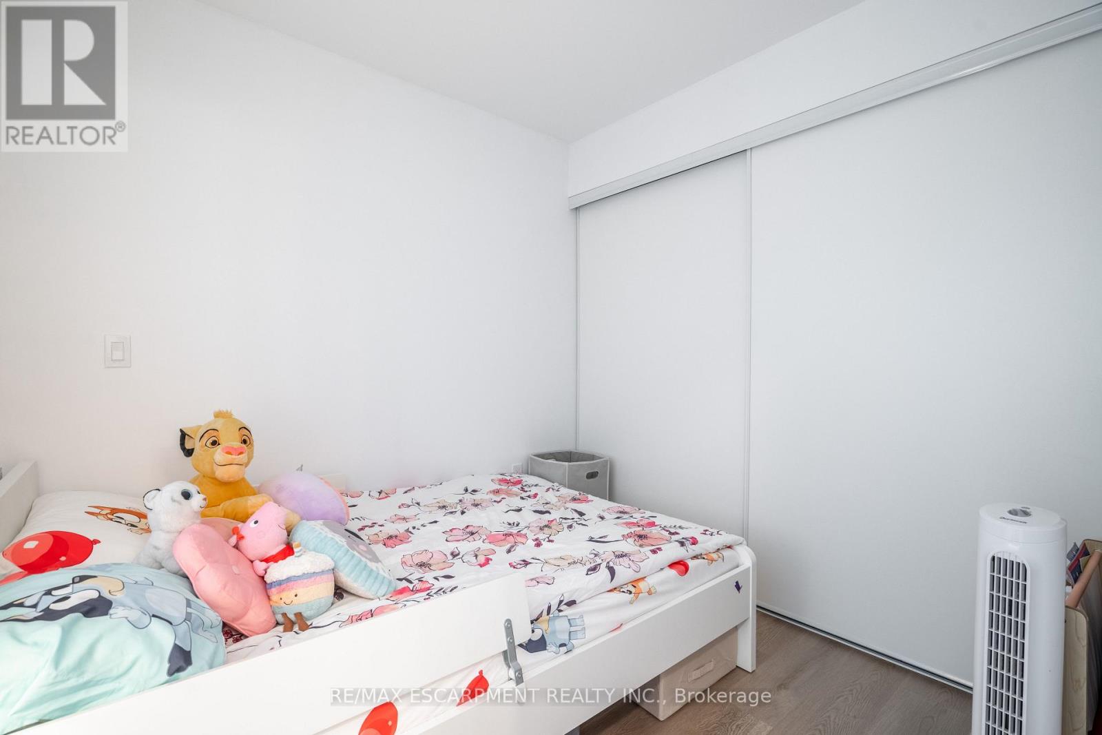 1504 - 1 Jarvis Street, Hamilton, Ontario  L8R 0A8 - Photo 10 - X12528264