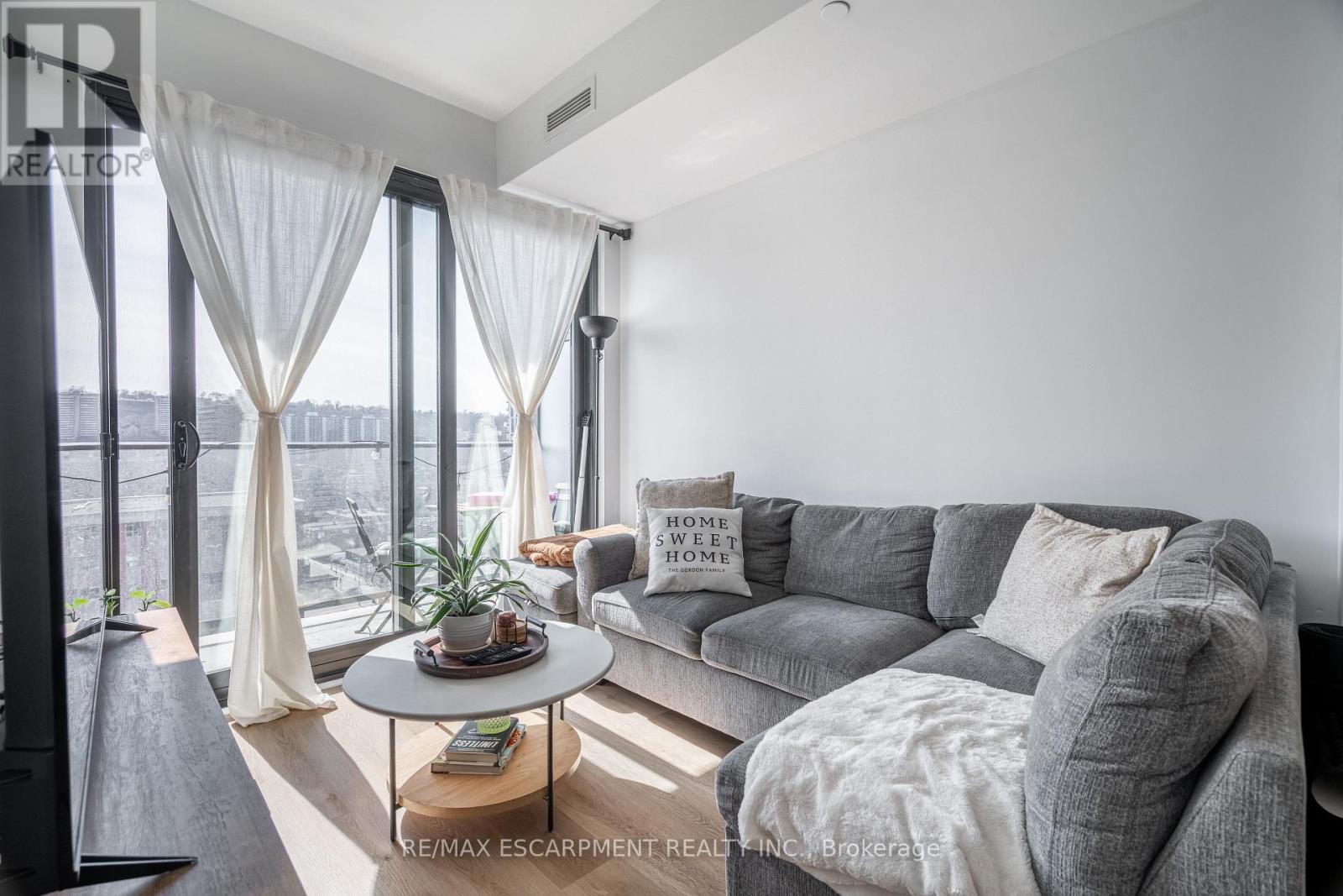 1504 - 1 Jarvis Street, Hamilton, Ontario  L8R 0A8 - Photo 17 - X12528264