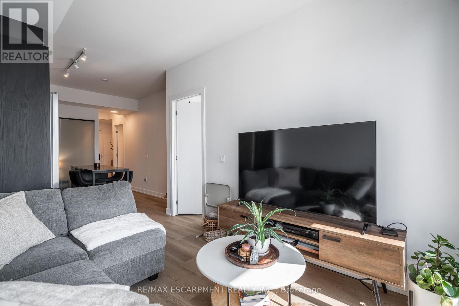 1504 - 1 Jarvis Street, Hamilton, Ontario  L8R 0A8 - Photo 18 - X12528264