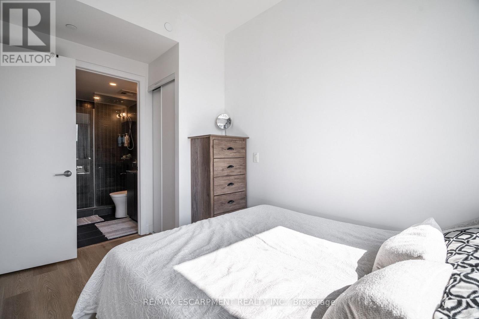 1504 - 1 Jarvis Street, Hamilton, Ontario  L8R 0A8 - Photo 20 - X12528264