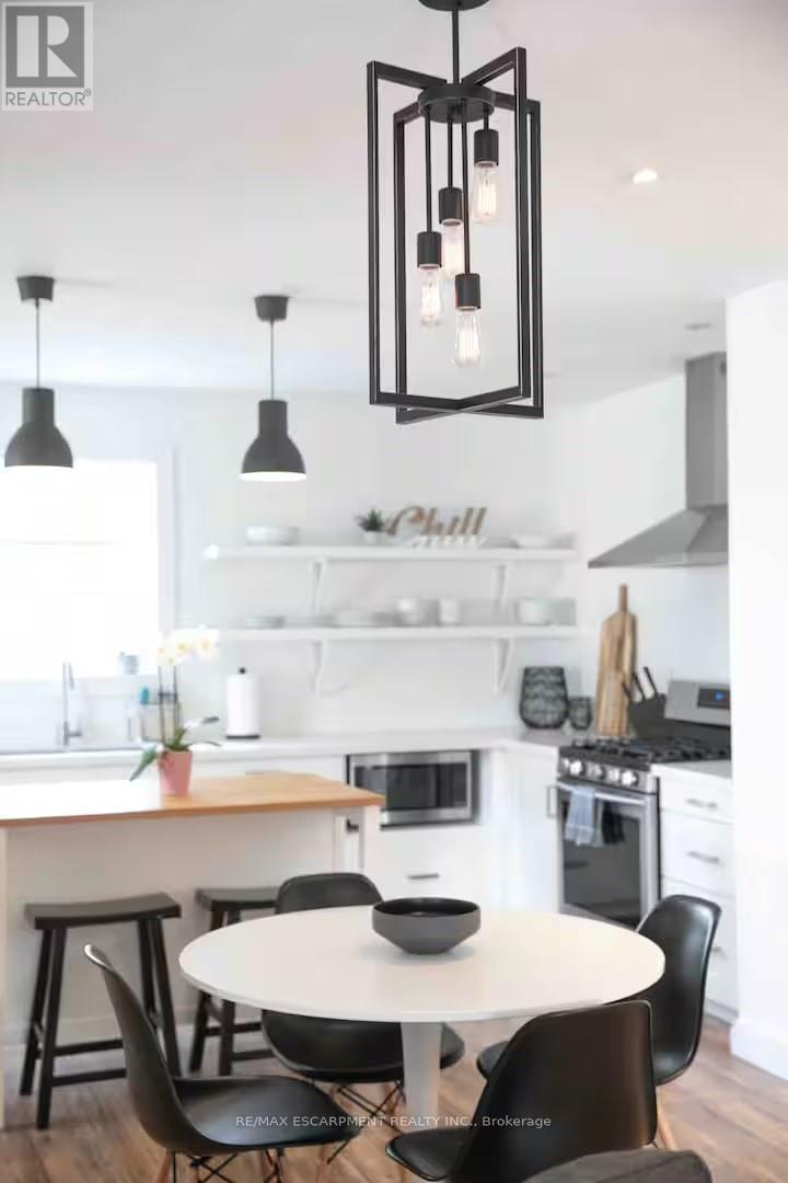 1 - 426 Wilson Street E, Hamilton, Ontario  L9G 2C3 - Photo 12 - X12528286