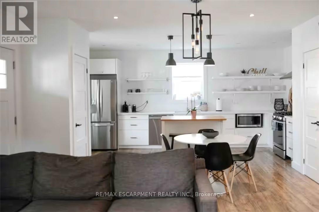 1 - 426 Wilson Street E, Hamilton, Ontario  L9G 2C3 - Photo 14 - X12528286