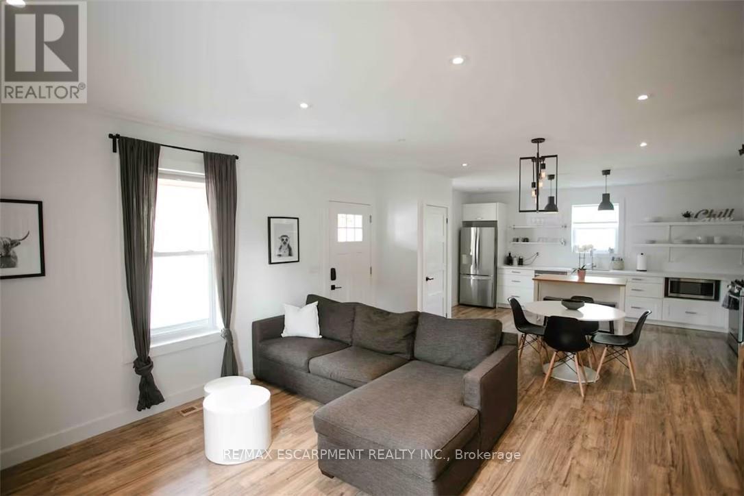 1 - 426 Wilson Street E, Hamilton, Ontario  L9G 2C3 - Photo 17 - X12528286