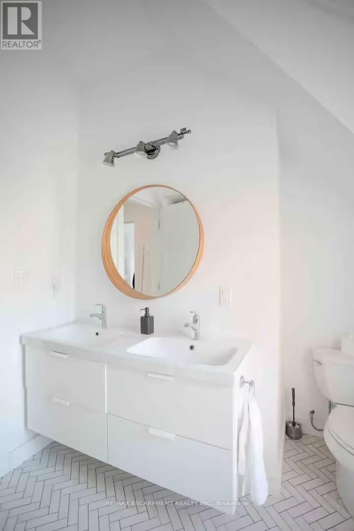 1 - 426 Wilson Street E, Hamilton, Ontario  L9G 2C3 - Photo 33 - X12528286