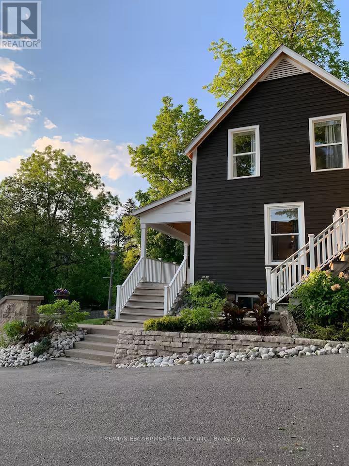 1 - 426 Wilson Street E, Hamilton, Ontario  L9G 2C3 - Photo 6 - X12528286