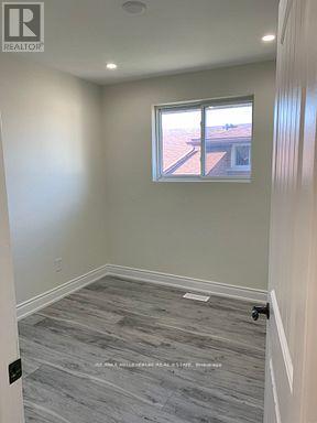 351 Queen Victoria Drive, Hamilton, Ontario  L8W 1G6 - Photo 11 - X12528290