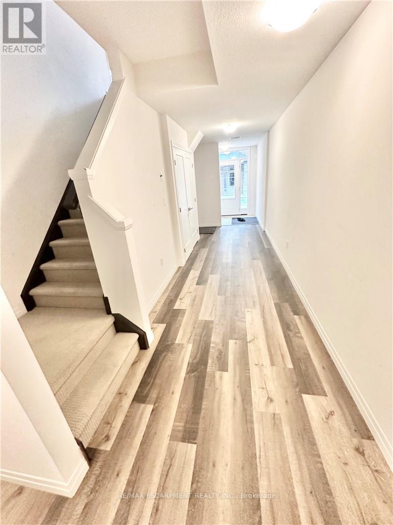 16 Ritchie Lane, Hamilton, Ontario  L9G 3K9 - Photo 20 - X12528356