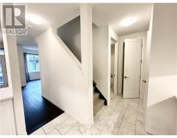 16 RITCHIE LANE, Hamilton, Ontario