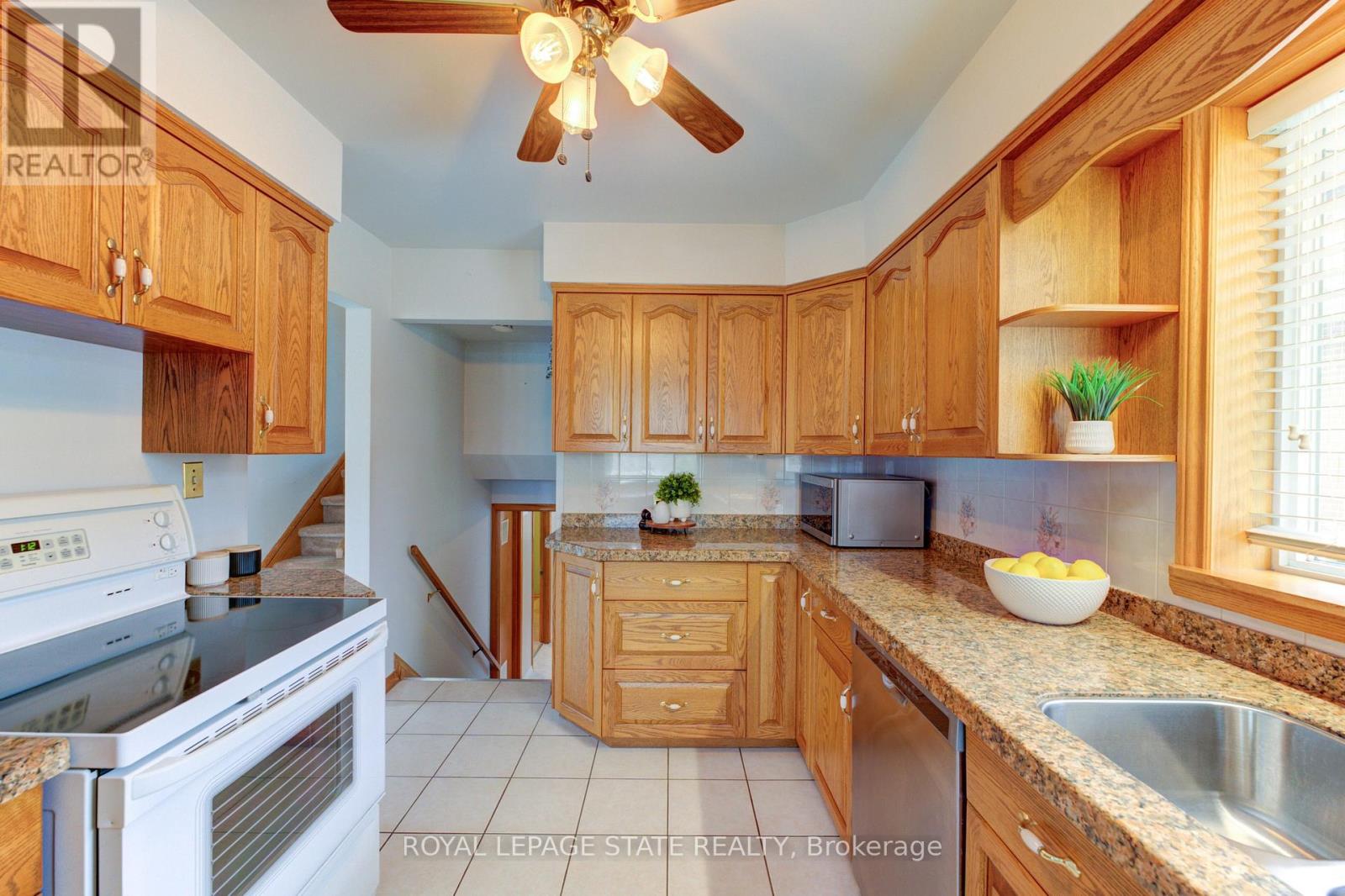 930 Upper Ottawa Street, Hamilton, Ontario  L8T 3V7 - Photo 16 - X12528364