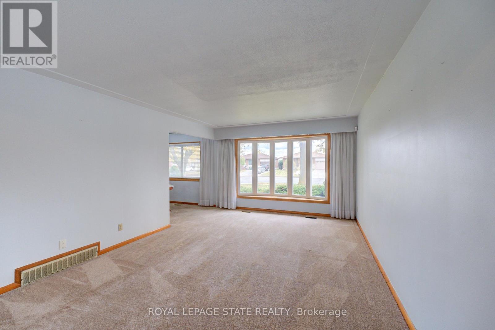 930 Upper Ottawa Street, Hamilton, Ontario  L8T 3V7 - Photo 6 - X12528364