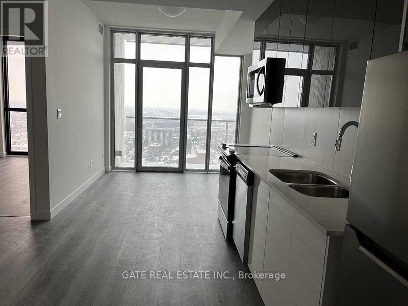 3204 - 60 Frederick Street, Kitchener, Ontario  N2H 0C7 - Photo 2 - X12528376