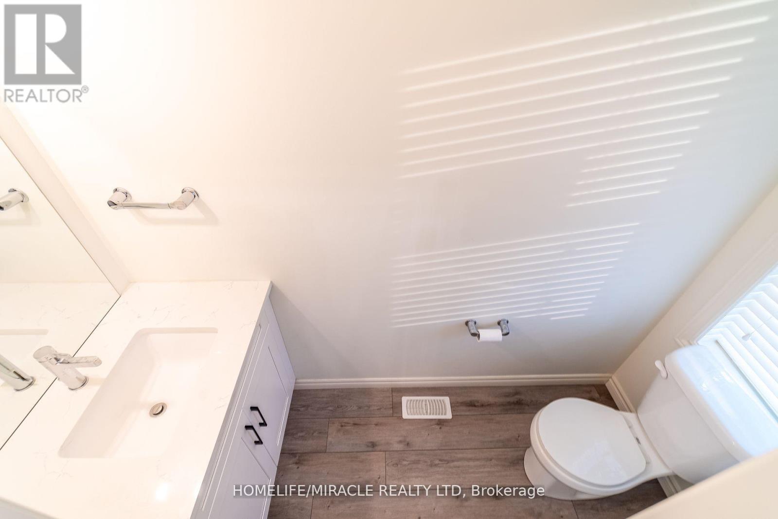 298 Middleton Avenue, London South, Ontario  N6L 0E9 - Photo 7 - X12528494