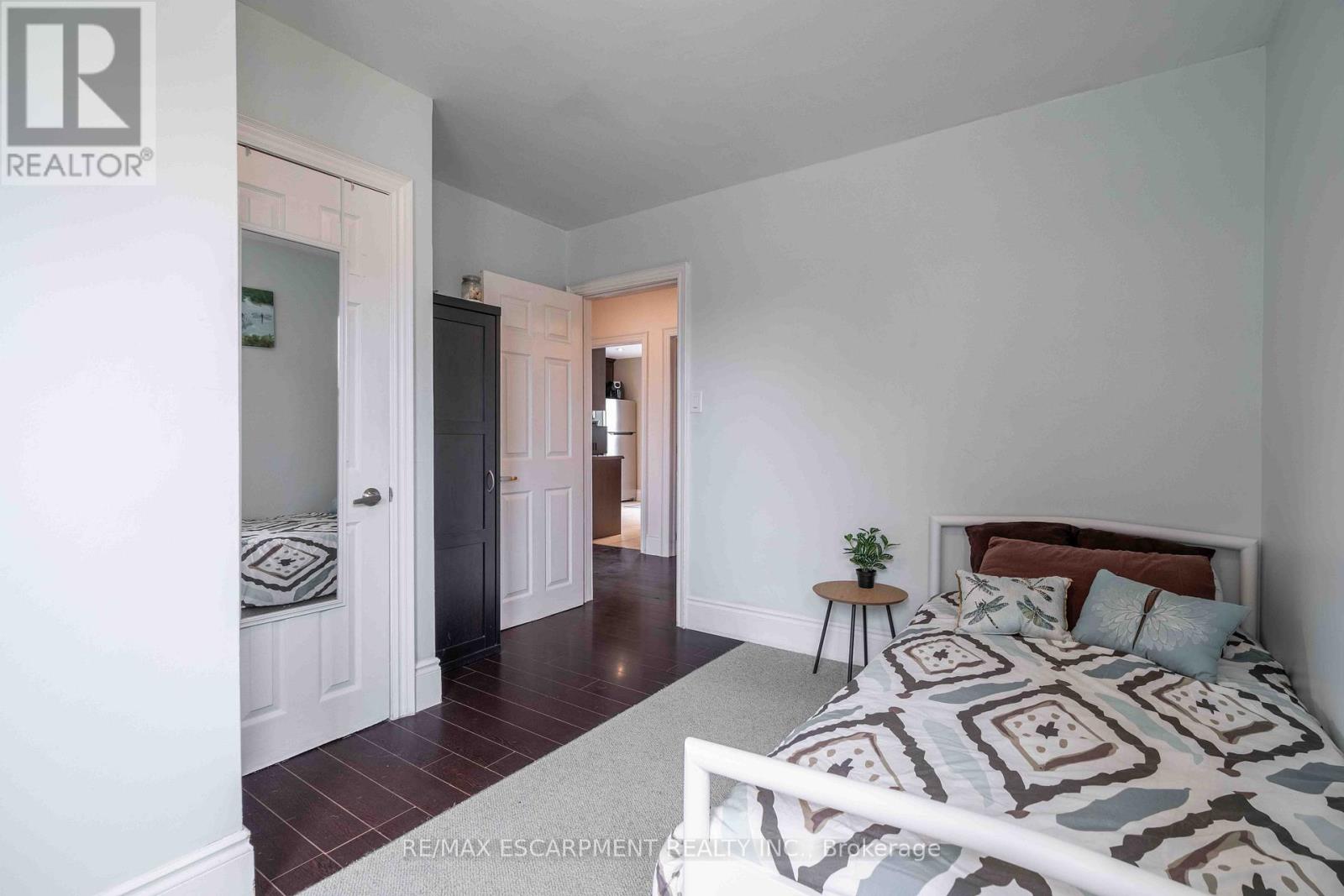 333 Osborne Street, Hamilton, Ontario  L8H 6S5 - Photo 17 - X12528512