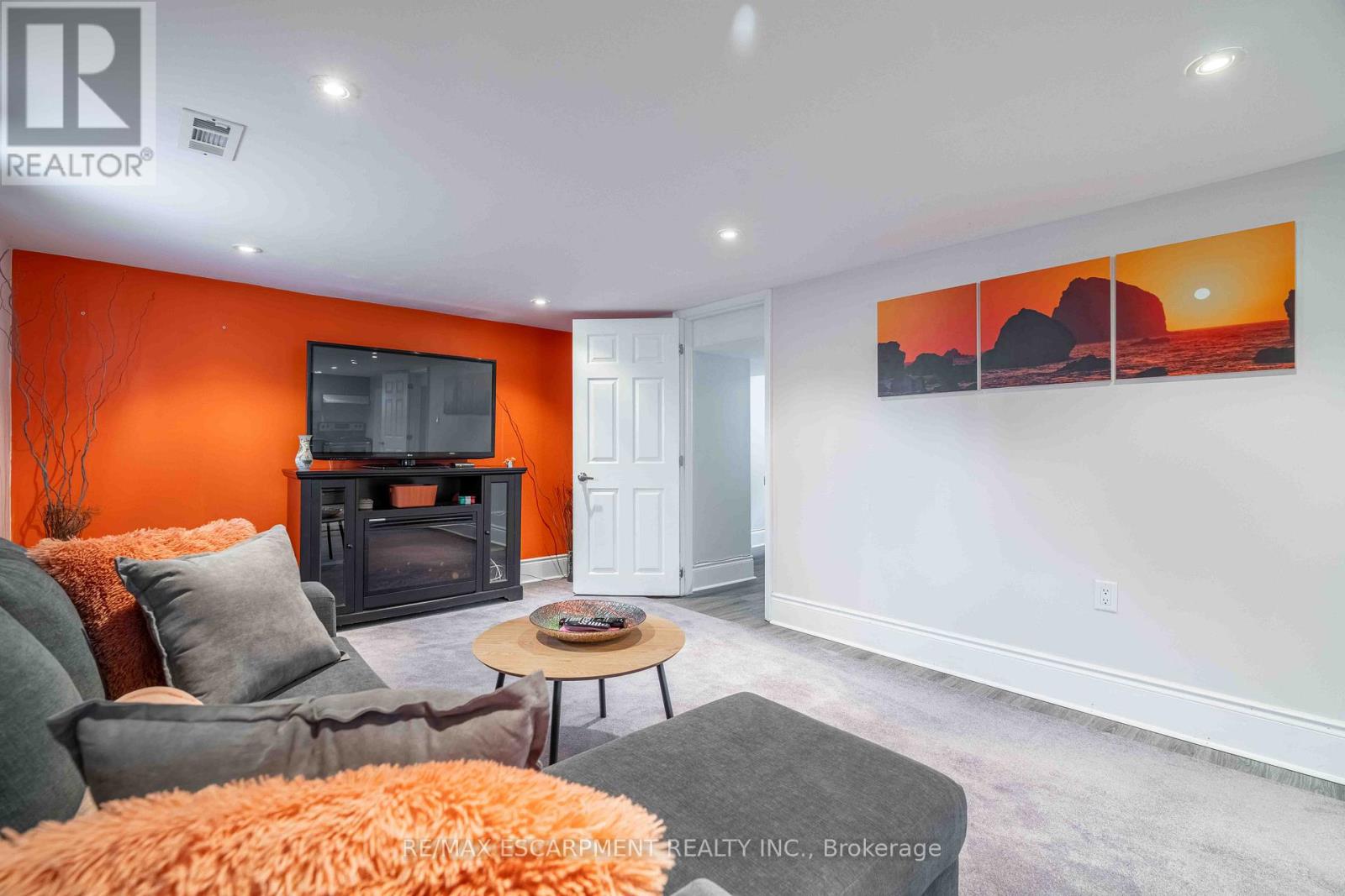 333 Osborne Street, Hamilton, Ontario  L8H 6S5 - Photo 24 - X12528512