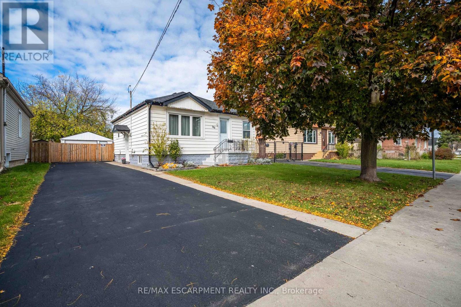 333 Osborne Street, Hamilton, Ontario  L8H 6S5 - Photo 3 - X12528512