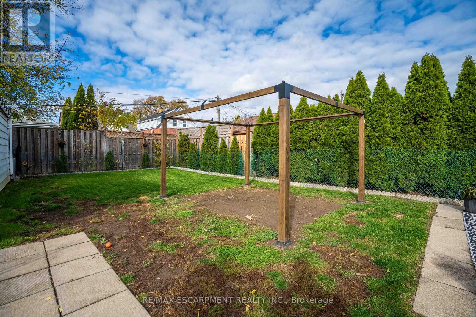 333 Osborne Street, Hamilton, Ontario  L8H 6S5 - Photo 35 - X12528512