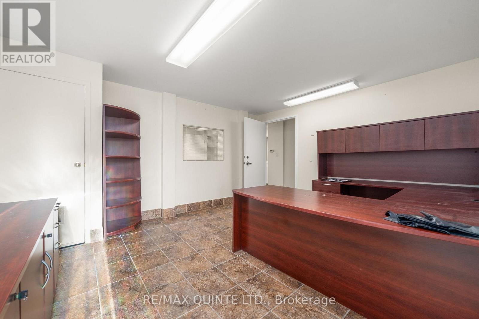 105 Station Street, Belleville, Ontario  K8N 2S8 - Photo 5 - X12528558