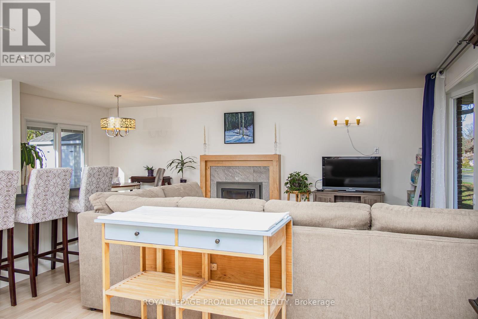 39 Parkview Heights, Quinte West, Ontario  K8V 5M1 - Photo 23 - X12528564