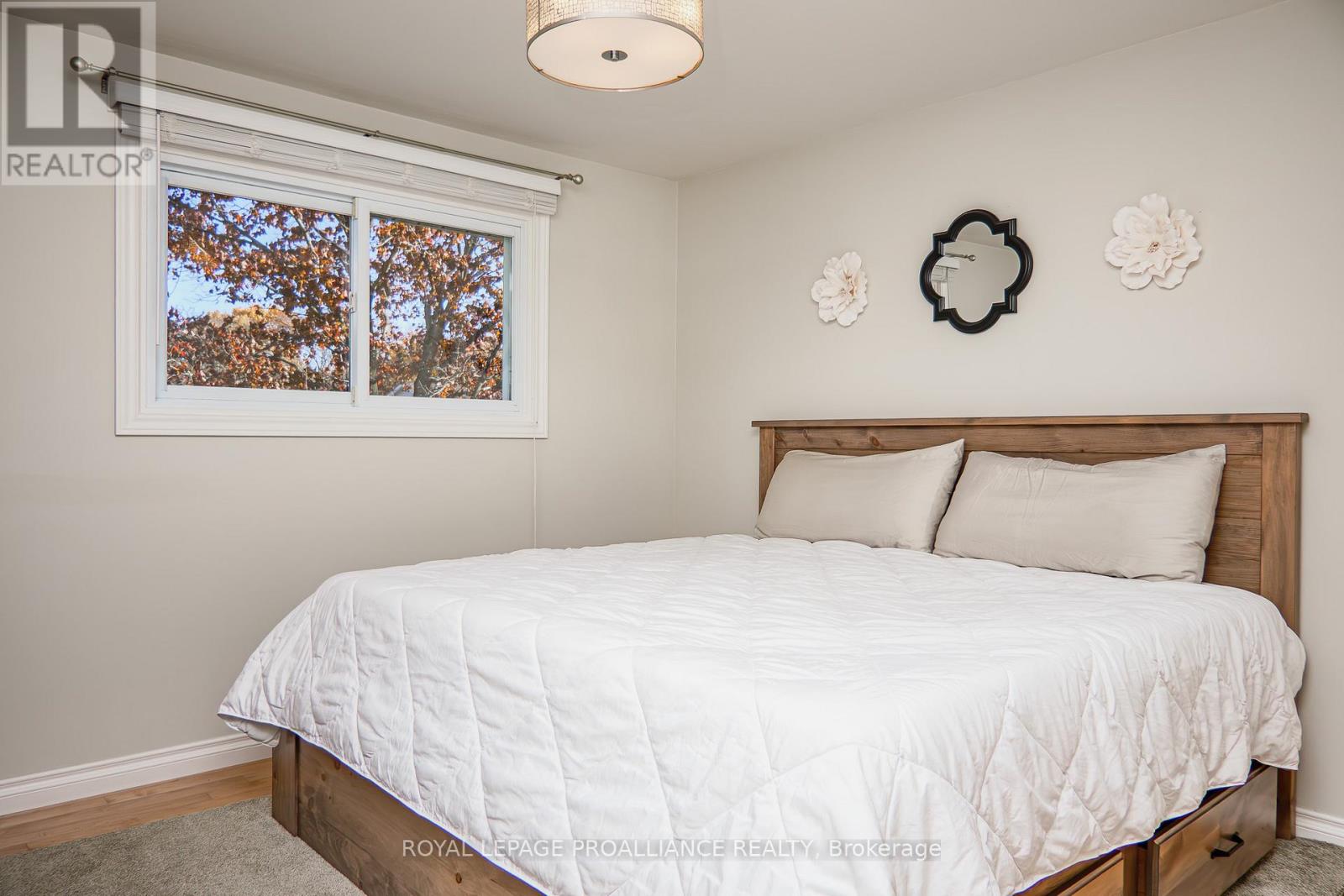 39 Parkview Heights, Quinte West, Ontario  K8V 5M1 - Photo 37 - X12528564