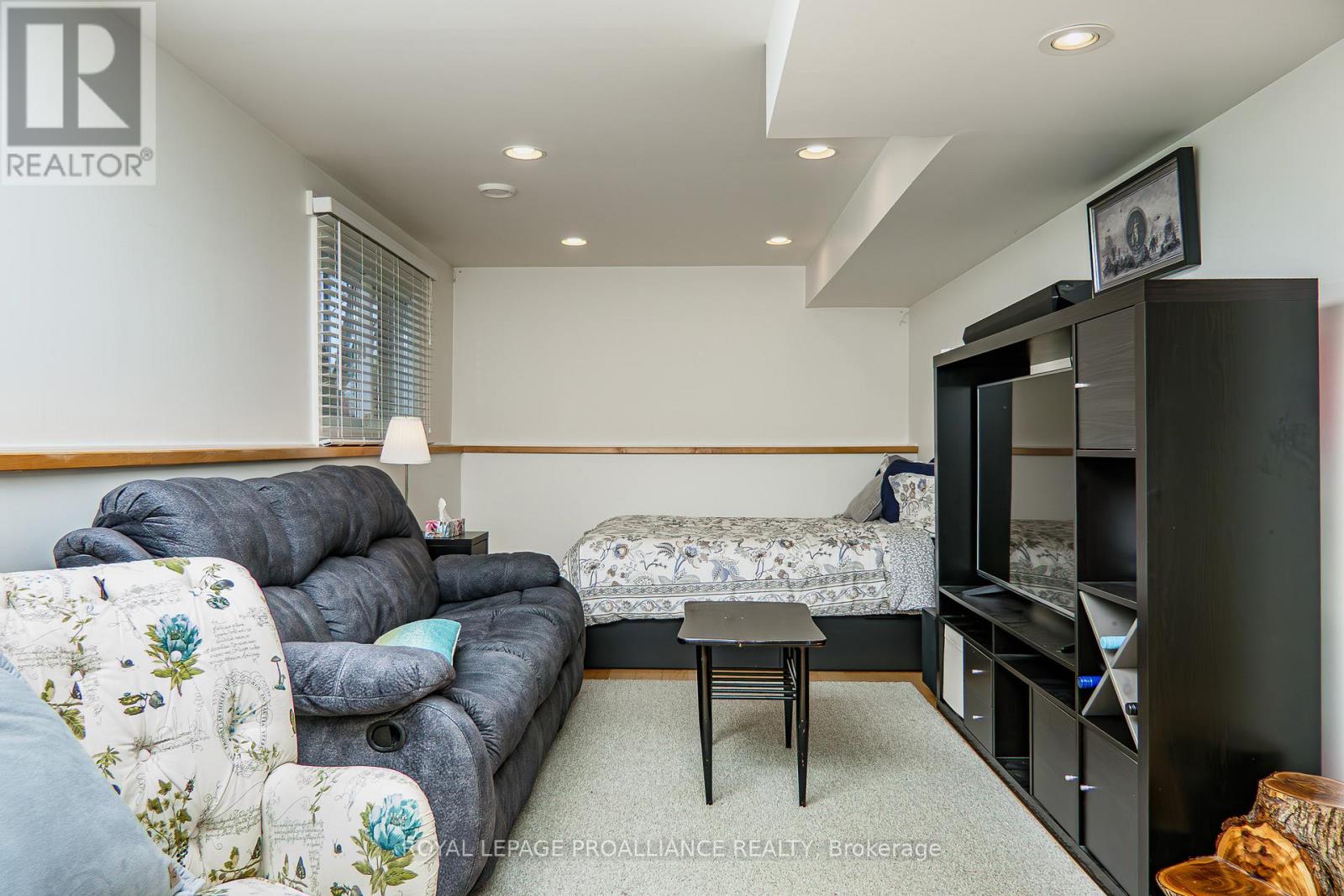 39 Parkview Heights, Quinte West, Ontario  K8V 5M1 - Photo 46 - X12528564