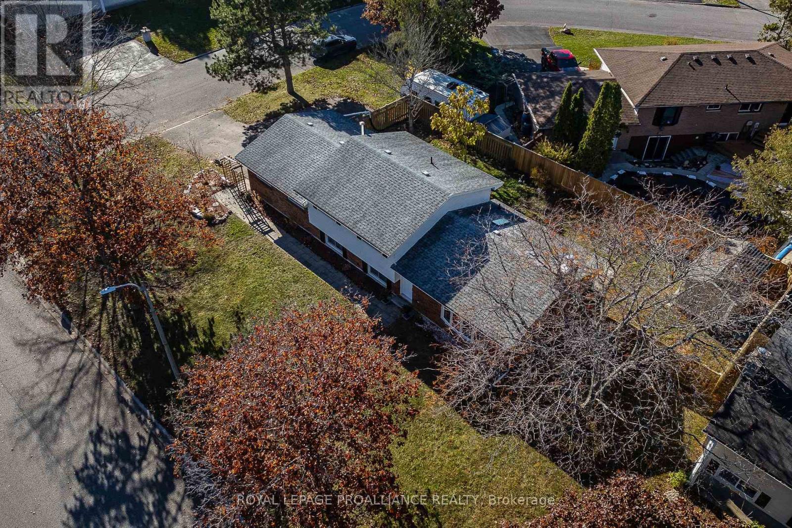 39 Parkview Heights, Quinte West, Ontario  K8V 5M1 - Photo 49 - X12528564