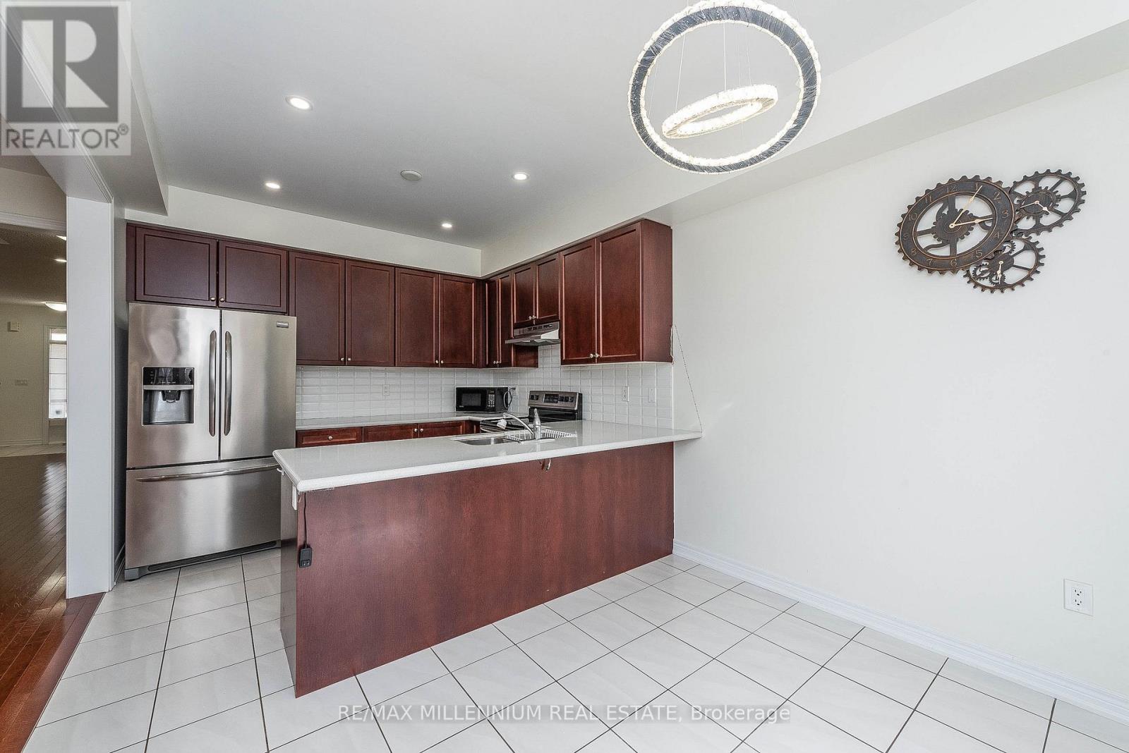 180 Pelee Avenue, Vaughan, Ontario  L4H 3Z9 - Photo 19 - N12526414