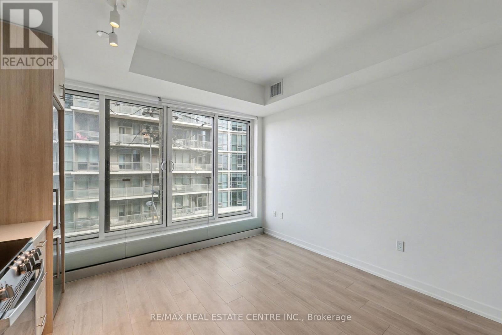 309 - 1195 The Queensway, Toronto, Ontario  M8Z 0H1 - Photo 11 - W12528268