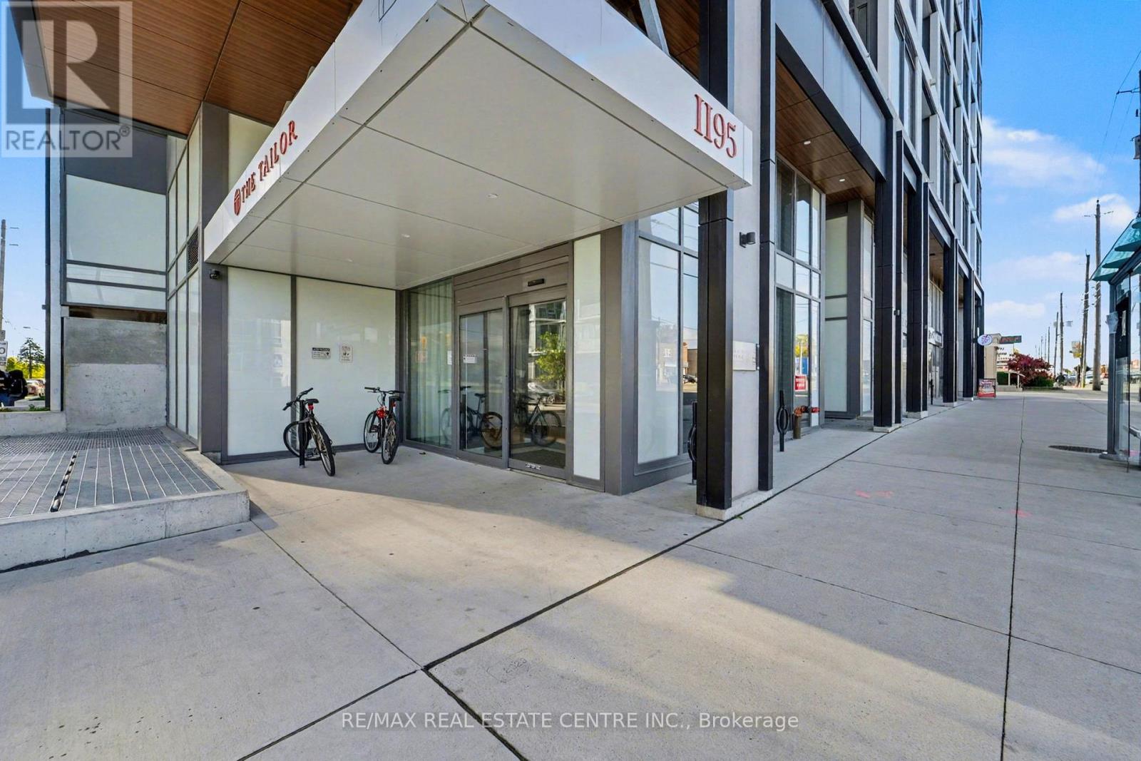 309 - 1195 The Queensway, Toronto, Ontario  M8Z 0H1 - Photo 3 - W12528268