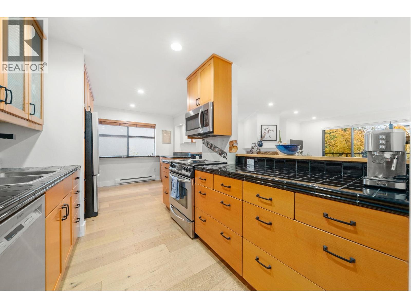 201 1130 W 13th Avenue, Vancouver, British Columbia  V6H 1N3 - Photo 13 - R3066039