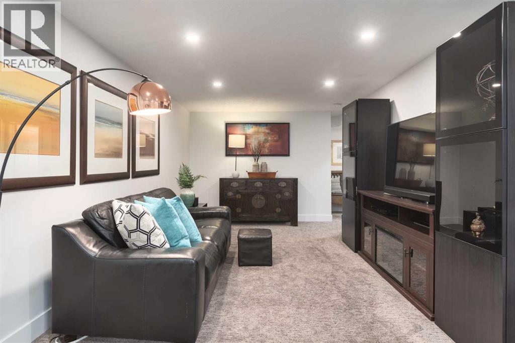 89 Woodlark Drive Sw, Calgary, Alberta  T3C 3H6 - Photo 22 - A2266038