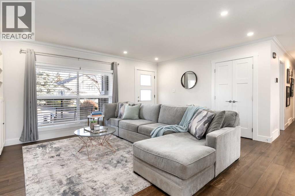 89 Woodlark Drive Sw, Calgary, Alberta  T3C 3H6 - Photo 6 - A2266038