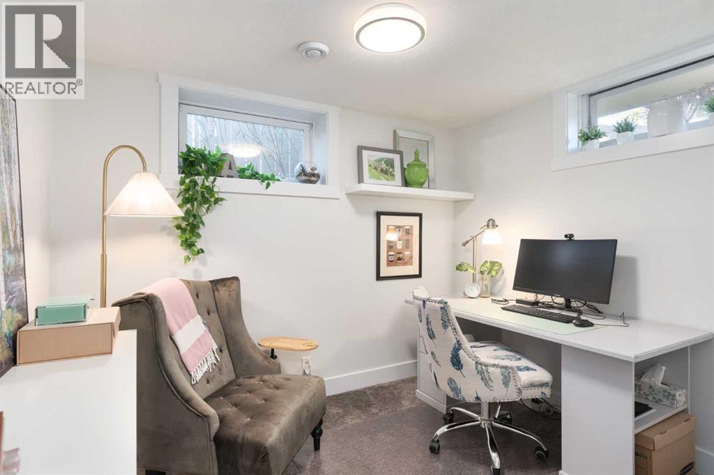 89 Woodlark Drive Sw, Calgary, Alberta  T3C 3H6 - Photo 27 - A2266038