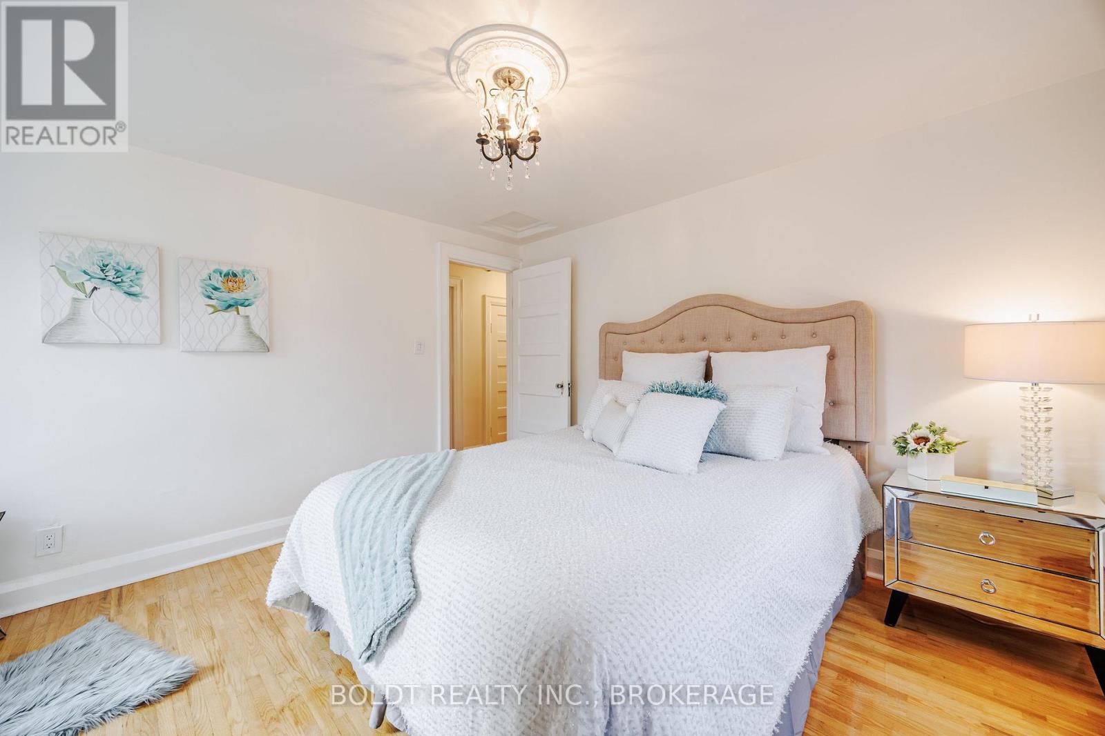 6351 Leeming Street, Niagara Falls, Ontario  L2G 1K3 - Photo 16 - X12528556