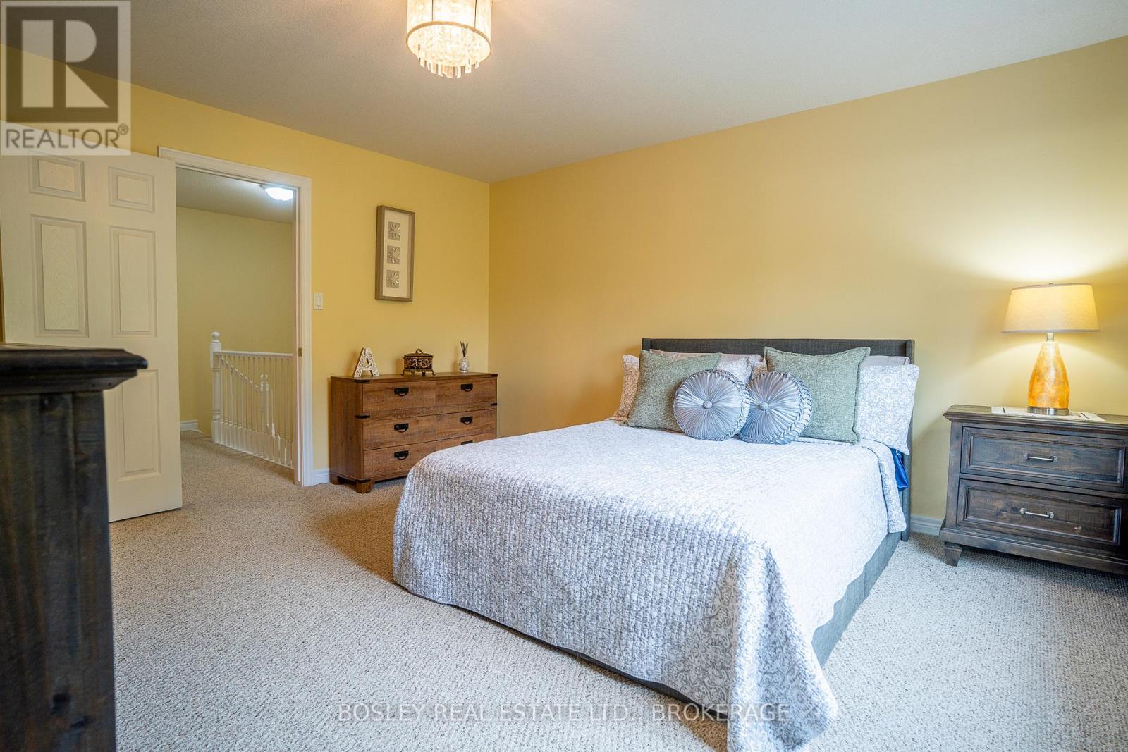 58 Chloe Street, St. Catharines, Ontario  L2P 0A5 - Photo 14 - X12528624