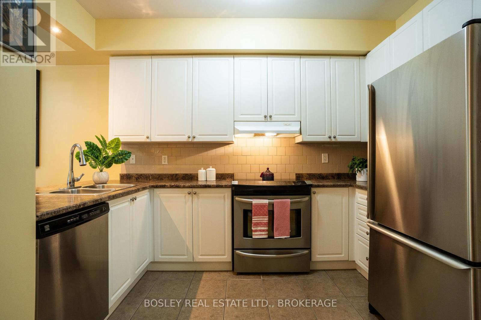 58 Chloe Street, St. Catharines, Ontario  L2P 0A5 - Photo 7 - X12528624