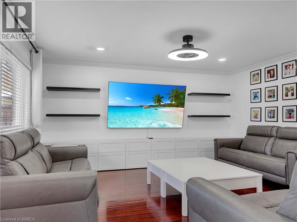 12 Shantz Avenue, Brantford, Ontario  N3T 0A7 - Photo 11 - 40784215