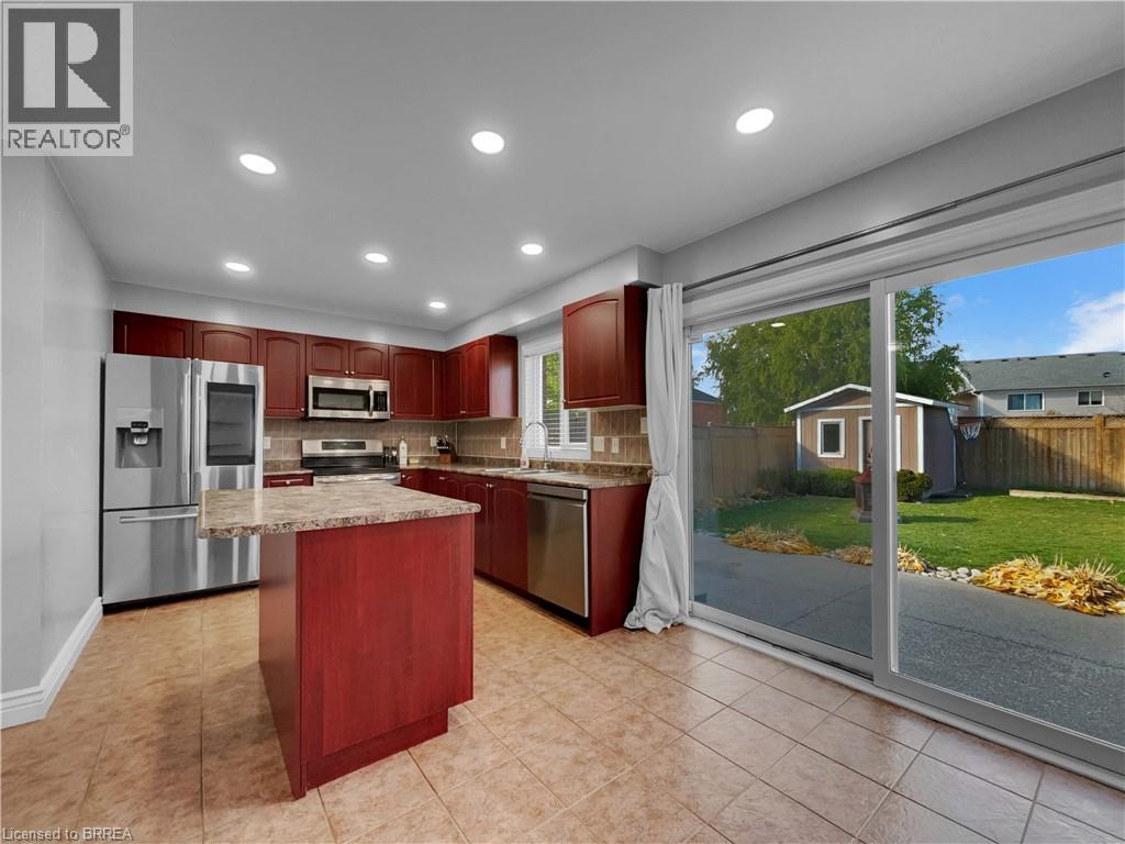 12 Shantz Avenue, Brantford, Ontario  N3T 0A7 - Photo 13 - 40784215