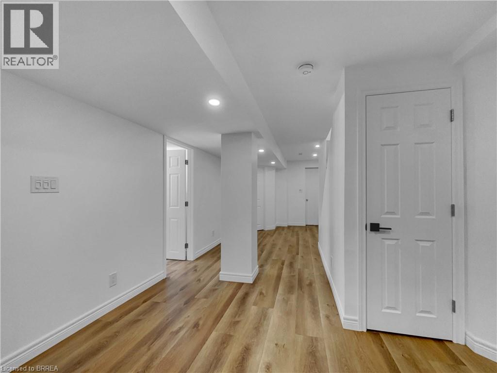 12 Shantz Avenue, Brantford, Ontario  N3T 0A7 - Photo 25 - 40784215