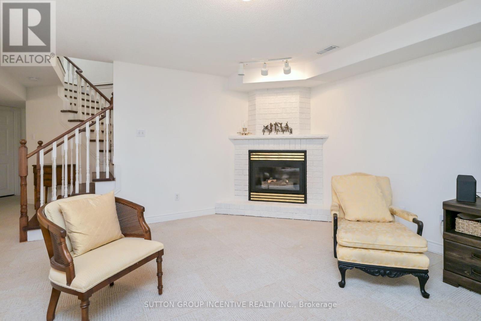 15 Sunset Boulevard, New Tecumseth, Ontario  L9R 1Y8 - Photo 20 - N12371896