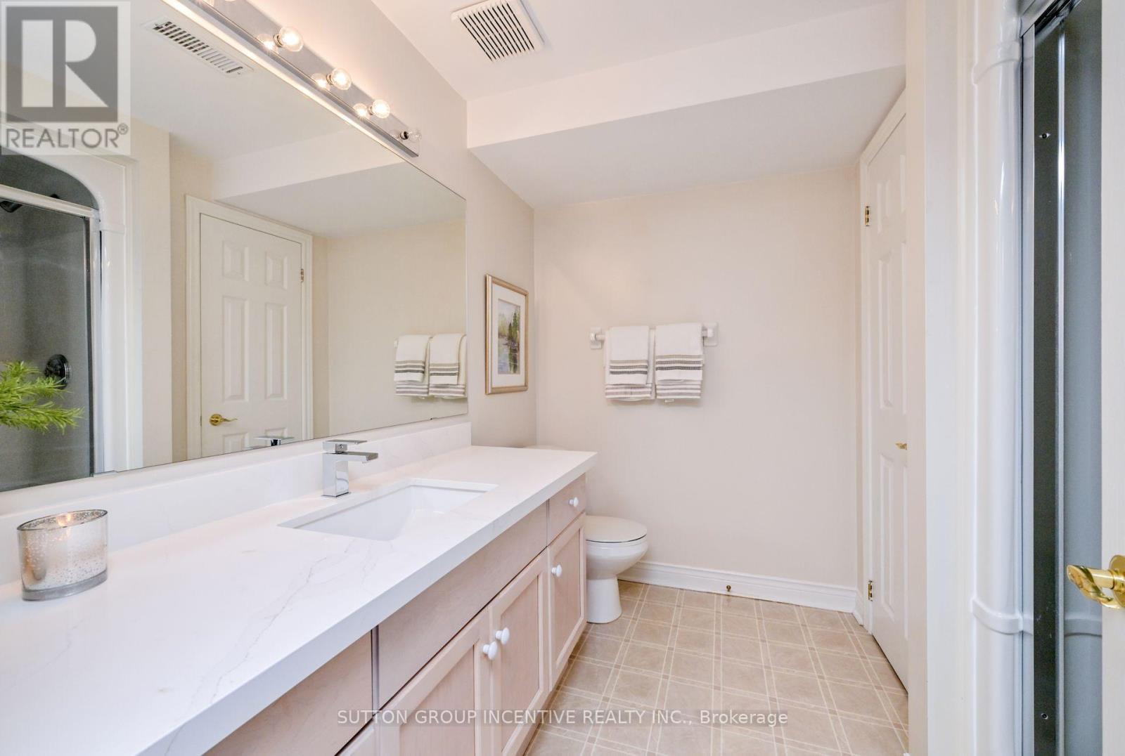 15 Sunset Boulevard, New Tecumseth, Ontario  L9R 1Y8 - Photo 23 - N12371896