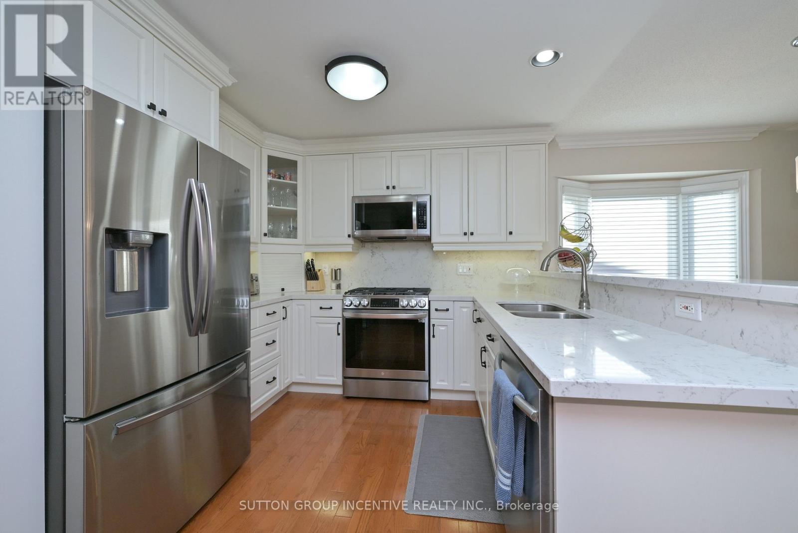 36 Bella Vista Trail, New Tecumseth, Ontario  L9R 2C6 - Photo 10 - N12456590